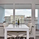 Metropol Whg 40, Landseite