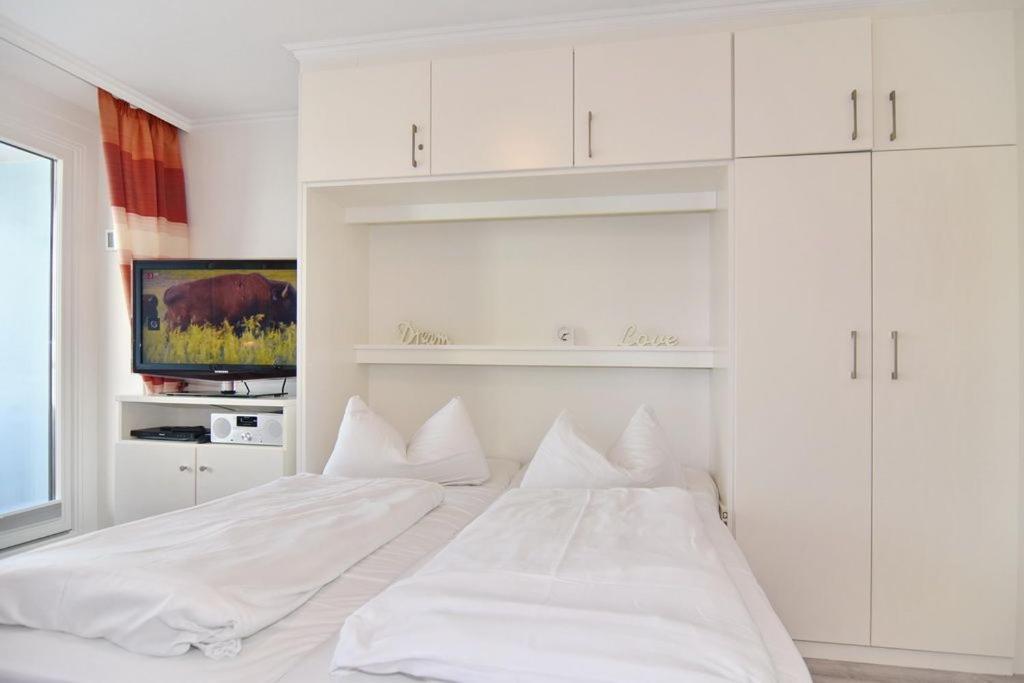 Metropol Whg 40, Landseite Apartment